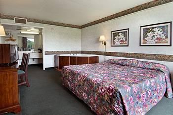 Econo Lodge Эшборо Экстерьер фото